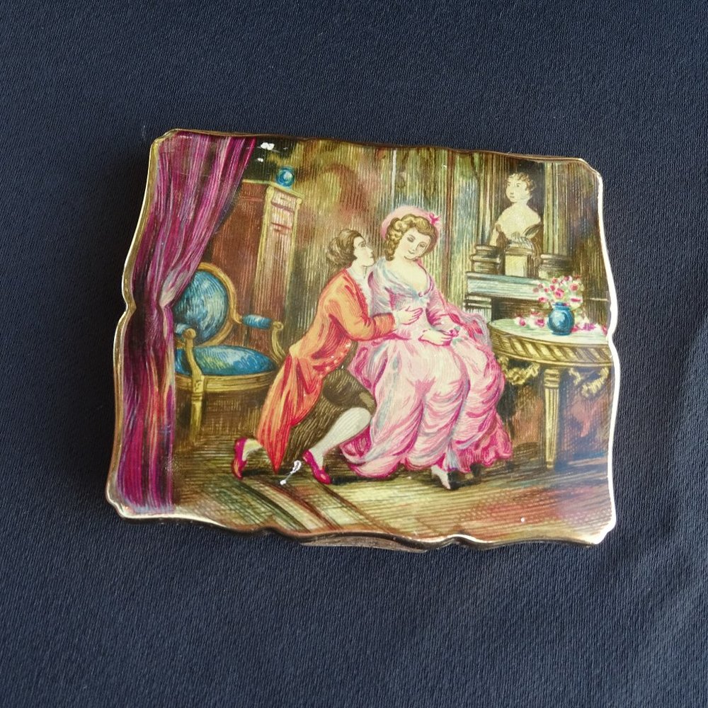 Vintage STRATTON Romantic Compact - Excellent Condition